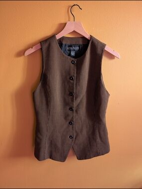 Ellen Tracy Brown Pinstripe Sleeveless Button Vest